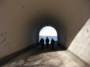 入り口のトンネル